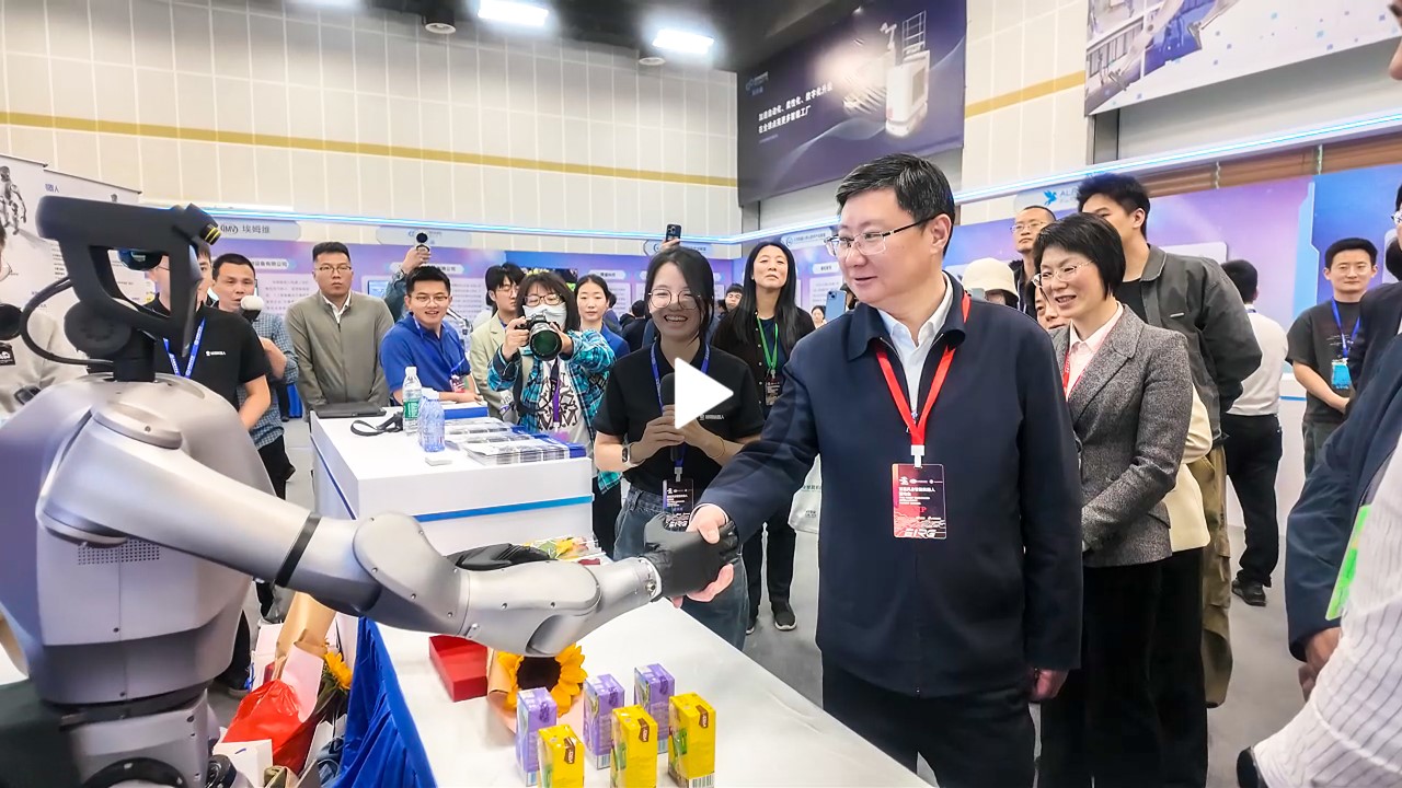 、“精準操作選手”Atom榮獲智能控制獎