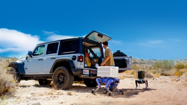 越疆發(fā)布全球首款家庭智能體機器人Rover X1，開創(chuàng)具身智能家用新紀元