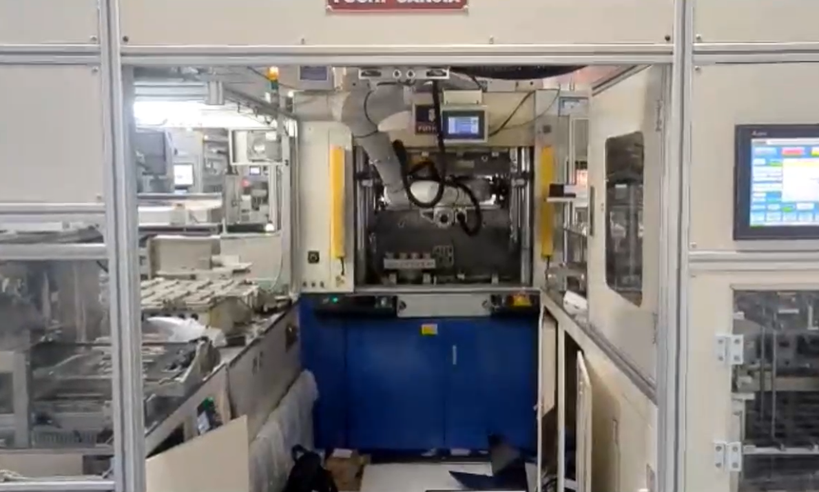 CR16協(xié)作機(jī)器人,大負(fù)載碼垛機(jī)器人,CR16協(xié)作機(jī)機(jī)械臂、半導(dǎo)體塑封上下料